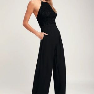 NWT Lulus Stunna Black Lace Backless Jumpsuit
